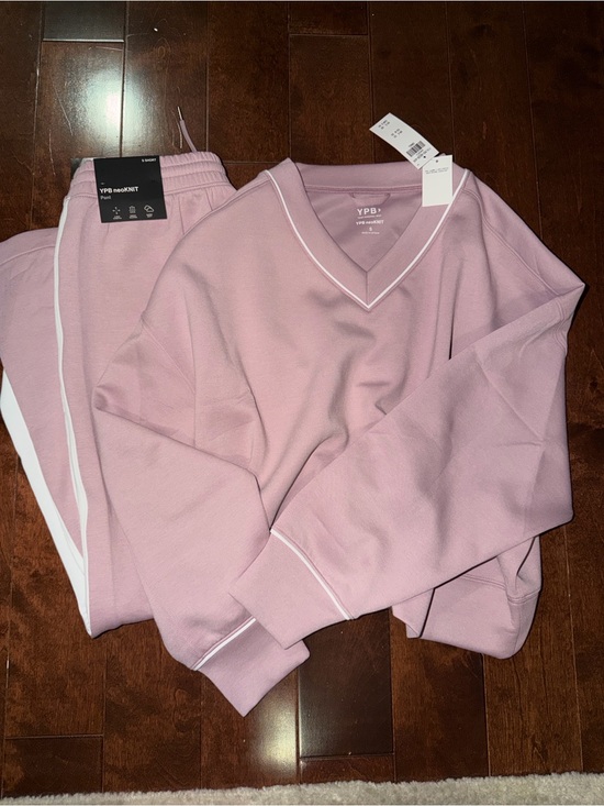 Abercrombie & Fitch Pants - YPB neoKNIT Pink V-Neck & Wide Leg Pant Set